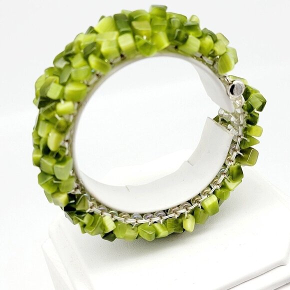 Artisan Olive Green Cat s Eye Chip Bracelet Glass Beads Handmade Boho Army Green - Picture 5 of 10